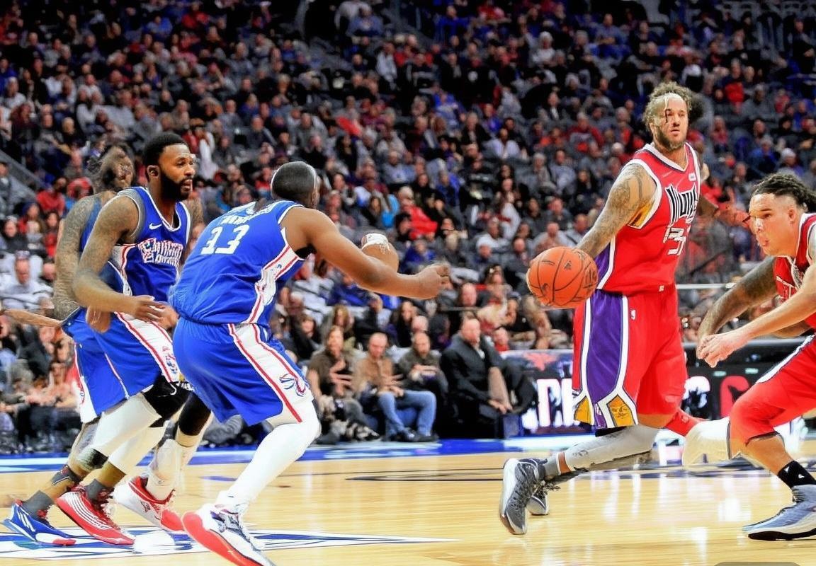 费城76人VS萨克拉门托国王：巅峰对决，恩比德福克斯争霸内线(图1)